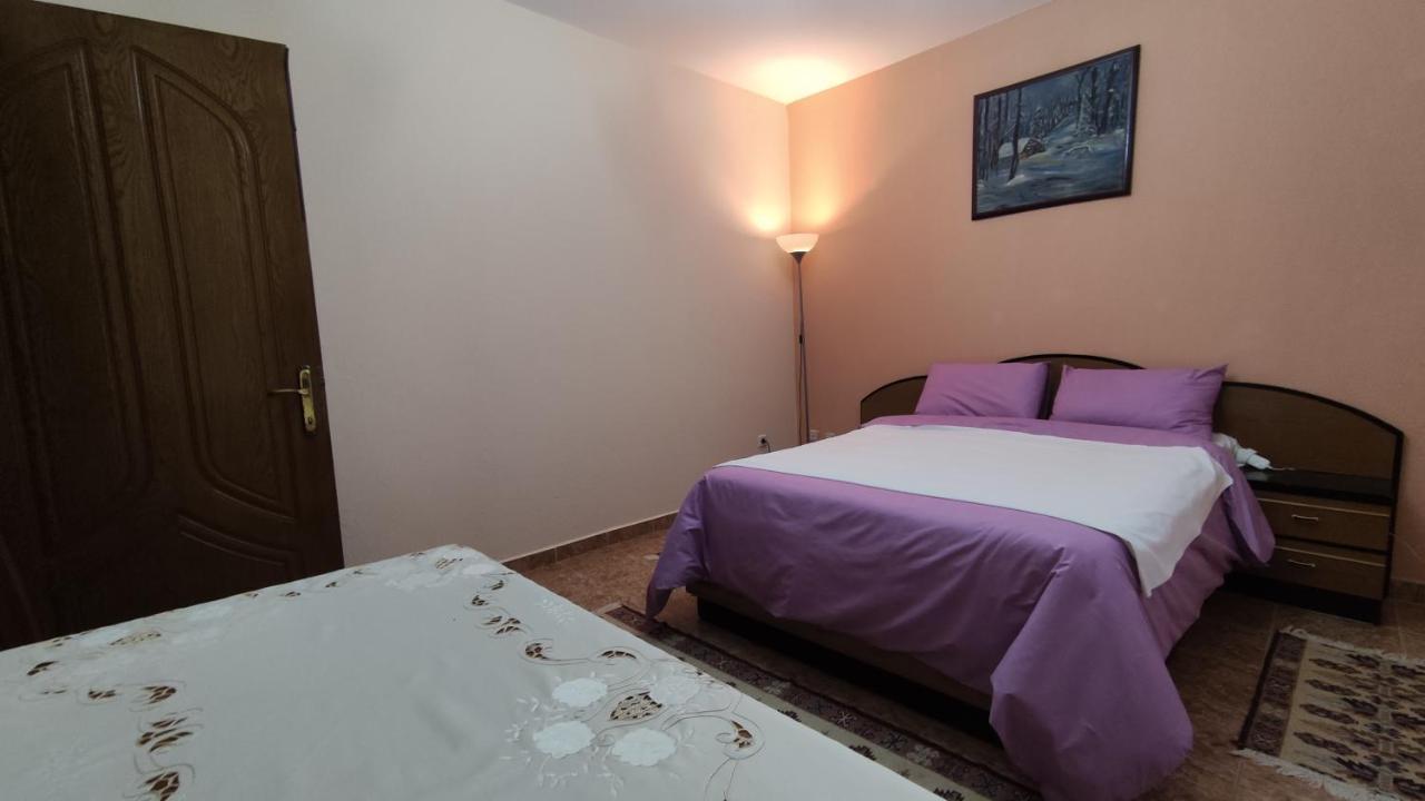 Guest House Katerina Korce Phòng bức ảnh